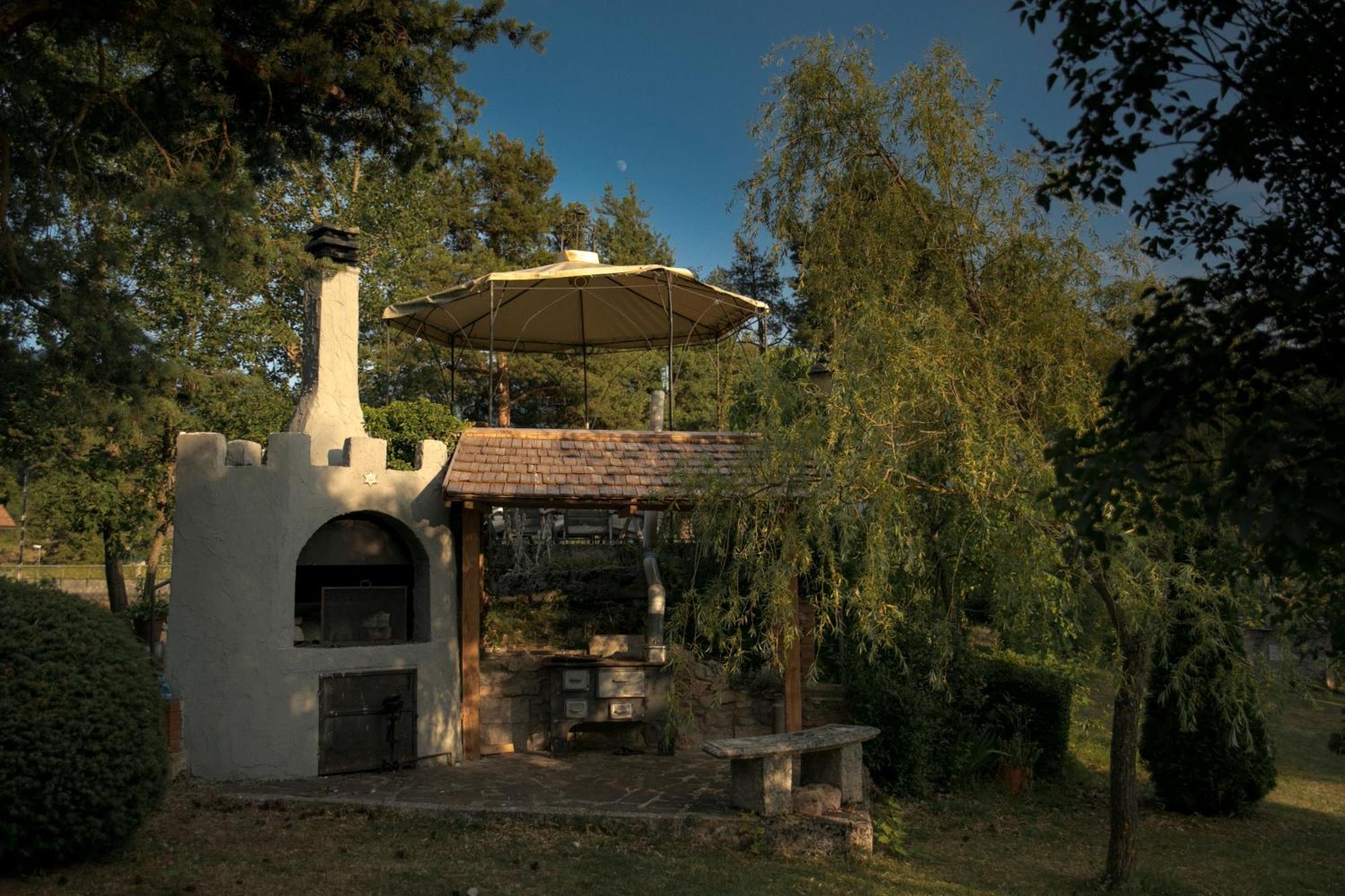 La Villa Del Barone Predaia Kültér fotó